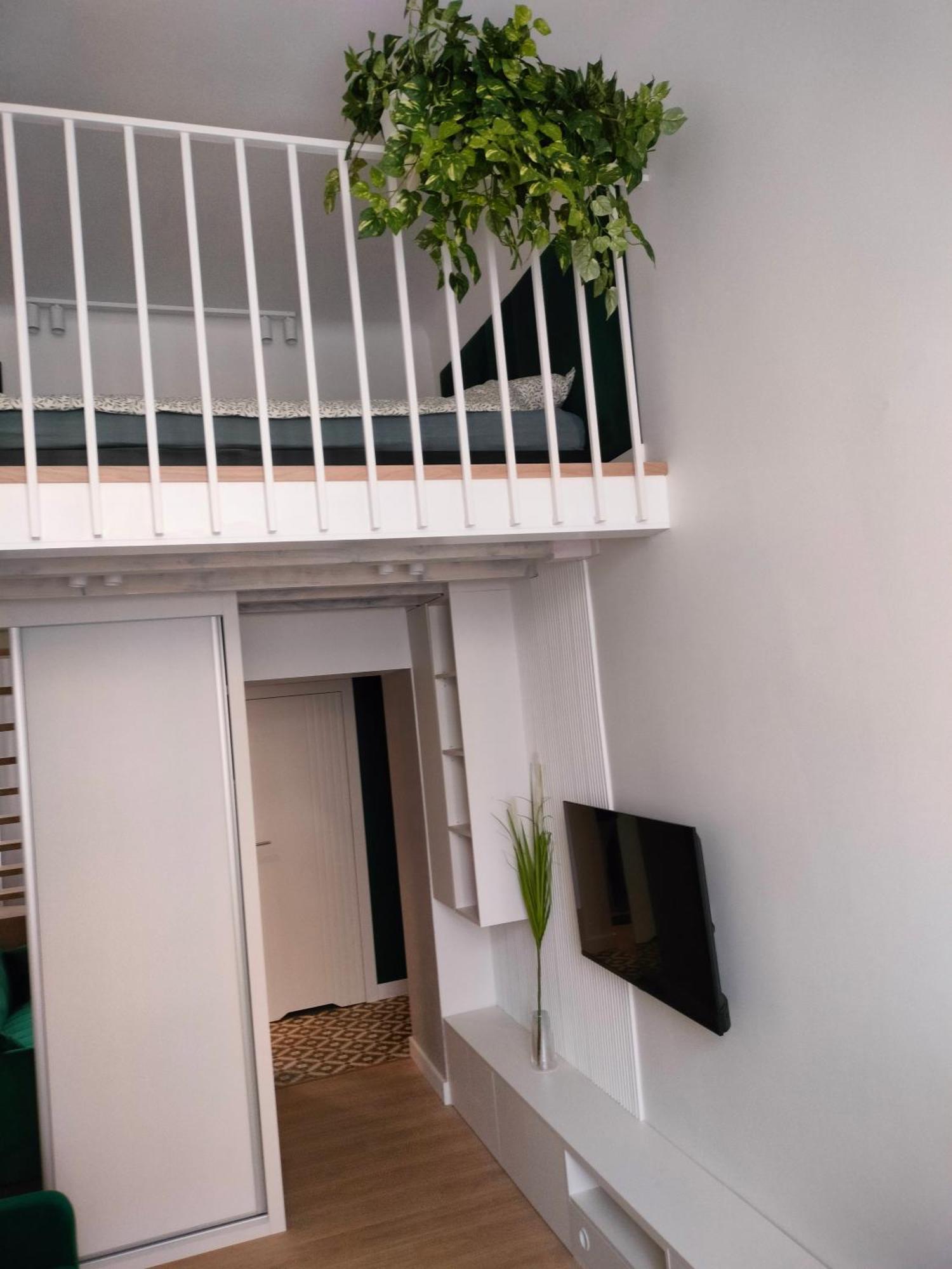 Apartament Paradise Zarzadzany Przez Gospodarza Osobe Fizyczna Self Check In Rzeszów Exterior foto