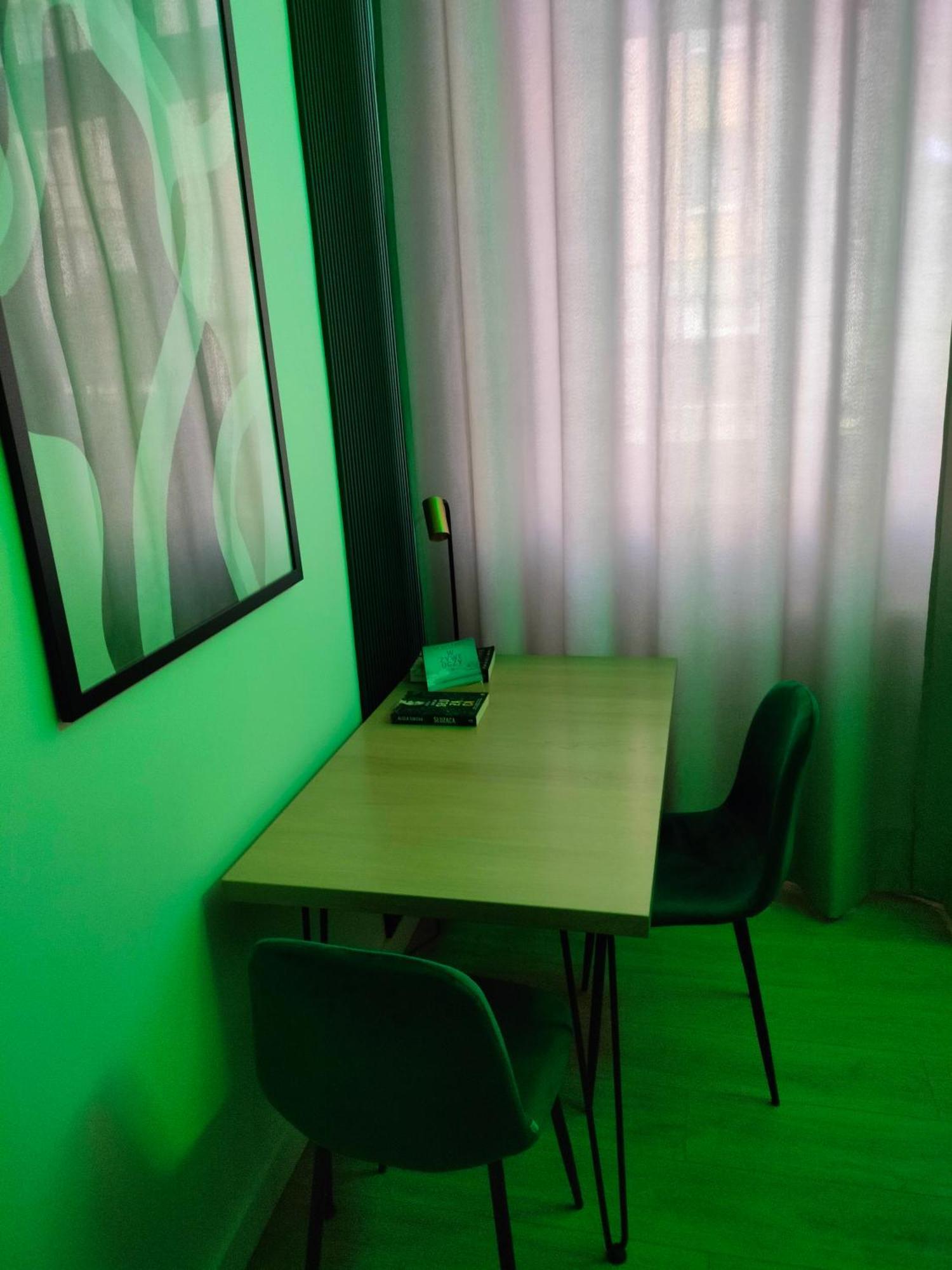 Apartament Paradise Zarzadzany Przez Gospodarza Osobe Fizyczna Self Check In Rzeszów Exterior foto